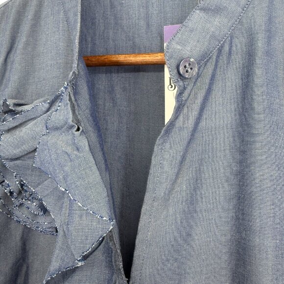 The Limited L Blue Sleeveless Blouse Button Ruffle Front Fabric Flower Shirt NWT - Picture 4 of 16